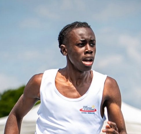 Edson 4ème MPF français de tous les temps sur 200m haies